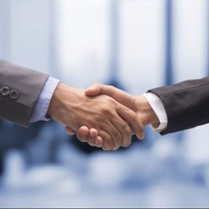 tesdatax_shaking_hands_-_office_background_738 tesdatax_shaking_hands_-_office_background_738